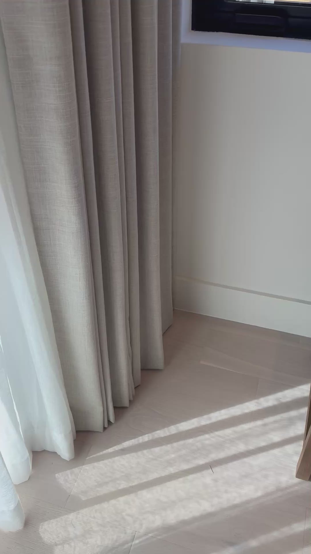 CORDLESS Roman shades (BLACKOUT)36"x64"